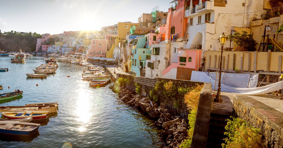 Campania borghi vedere Procida