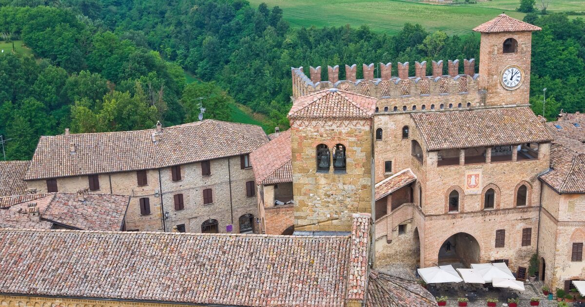 Emilia romagna vedere borghi castell'arquato