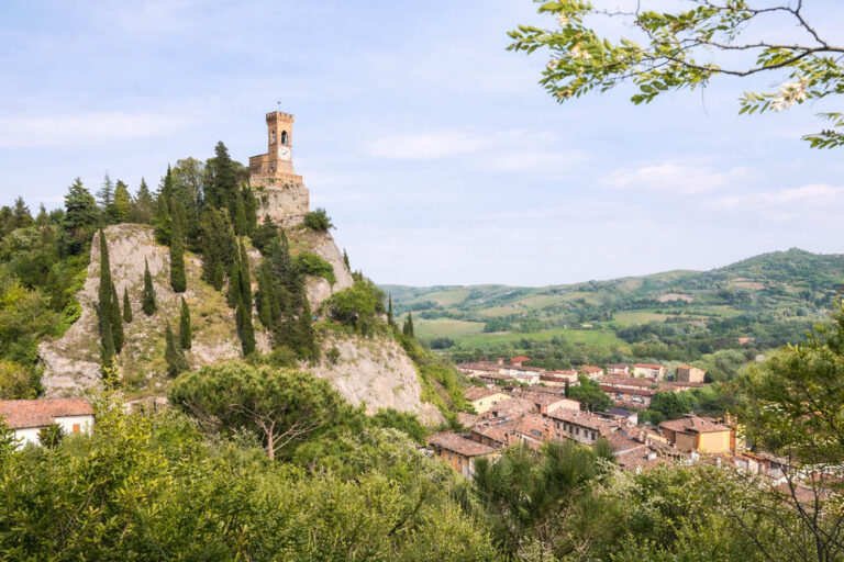 Brisighella e l’olio DOP delle colline romagnole